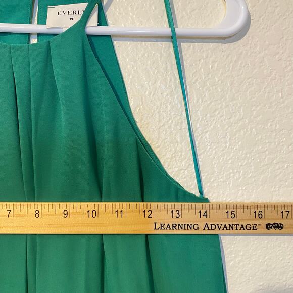 Everly Green Maxi Dress Size XS - Picture 6 of 6